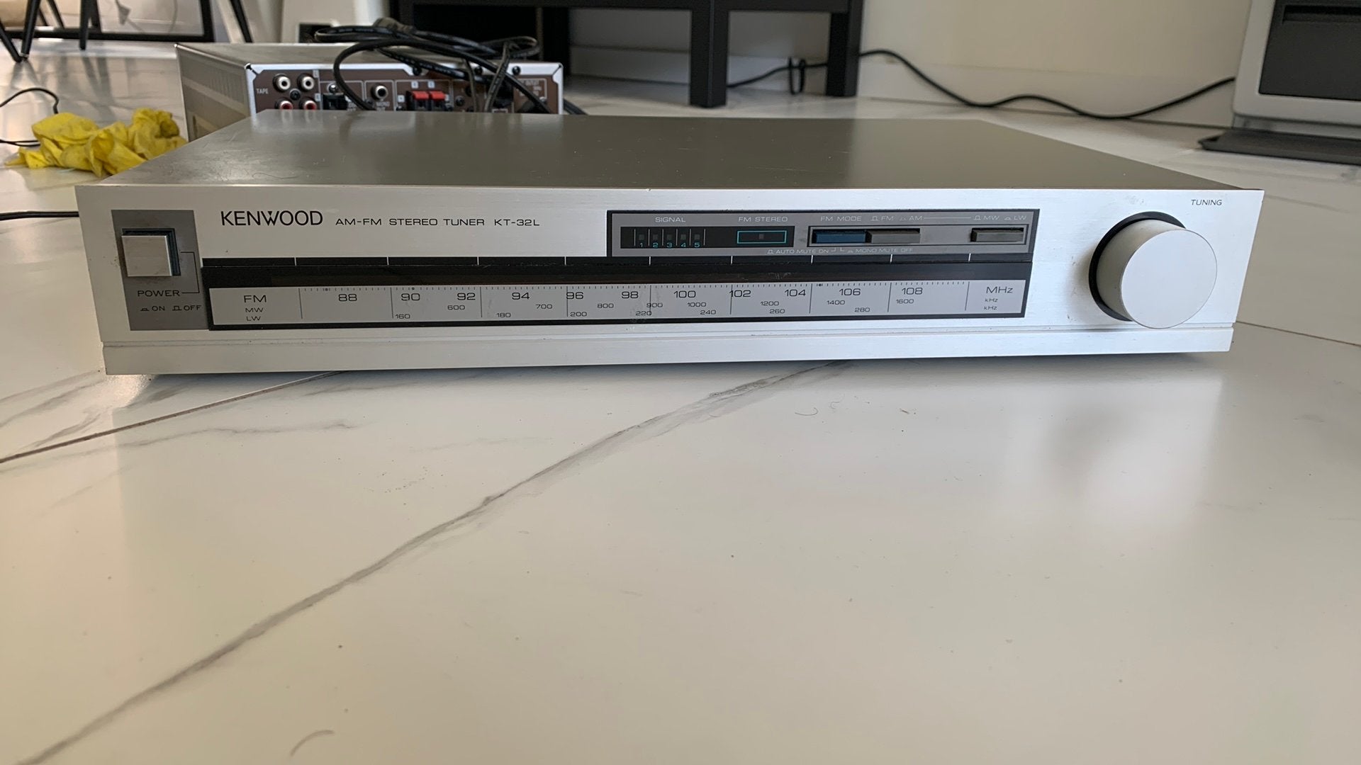 Kenwood AM-FM stereo tuner KT-3, Ophalen, Gebruikt