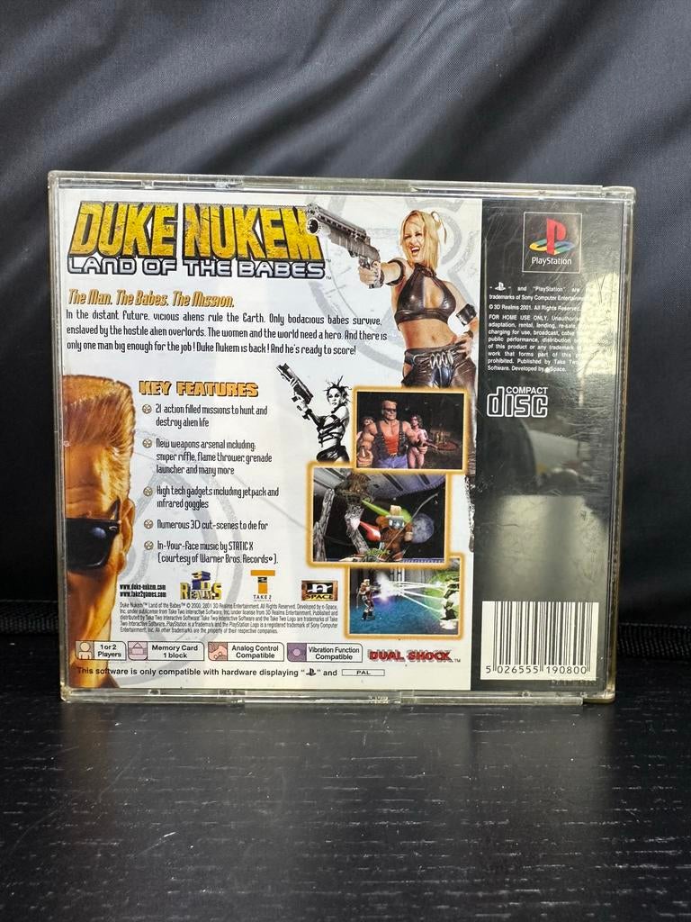 Duke Nukem: Land of the Babes - PlayStation 1 (PS1), Gebruikt, Shooter, A, 1 speler