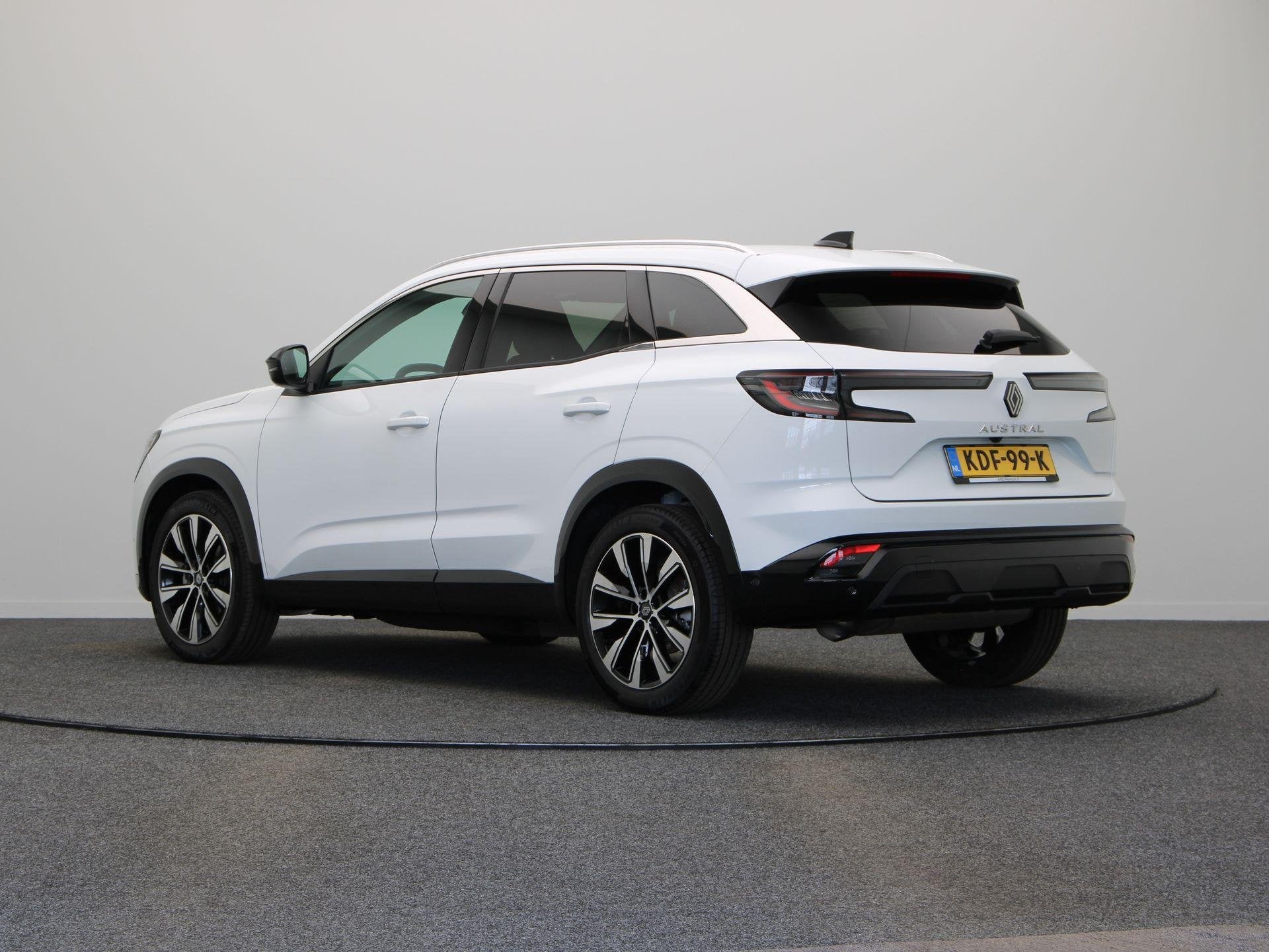 Renault Austral Mild hybrid 160pk X-Tronic techno | 1800kg G, Auto's, 1408 kg, Euro 6, 4 cilinders, Leder en Stof