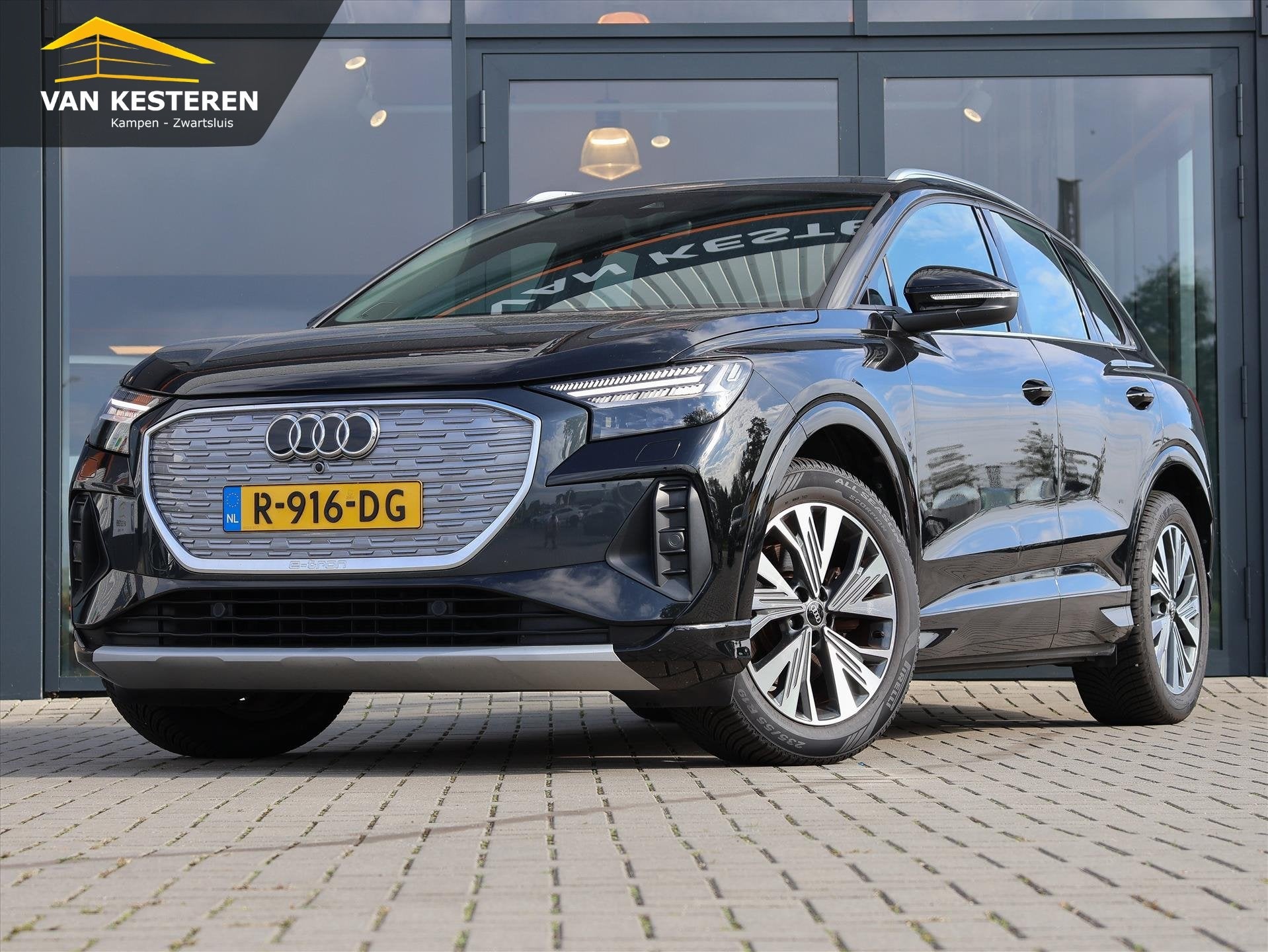 Audi Q4 E-Tron 35 e-tron 55kWh 170pk Advanced Edition | SOH, Automaat, Dealer onderhouden, Zwart, 1865 kg