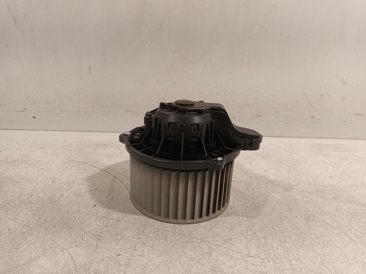 Kachel ventilator motor Kia Sportage, Onderdelen@venauto.nl, Van der Ven Autorecycling B.V., Ettenseweg 76, 4706 PB Roosendaal, The Netherlands