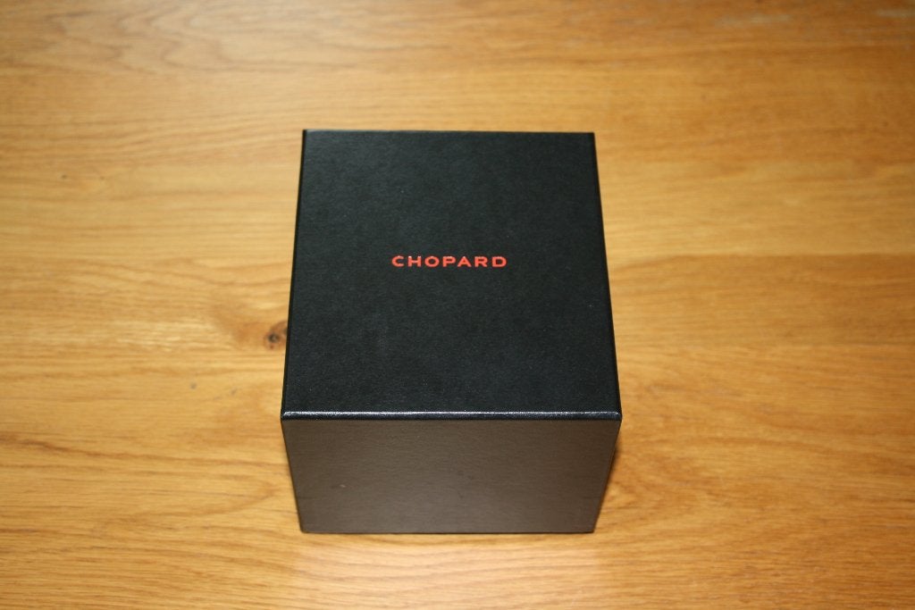Chopard tafelklokje, Ophalen