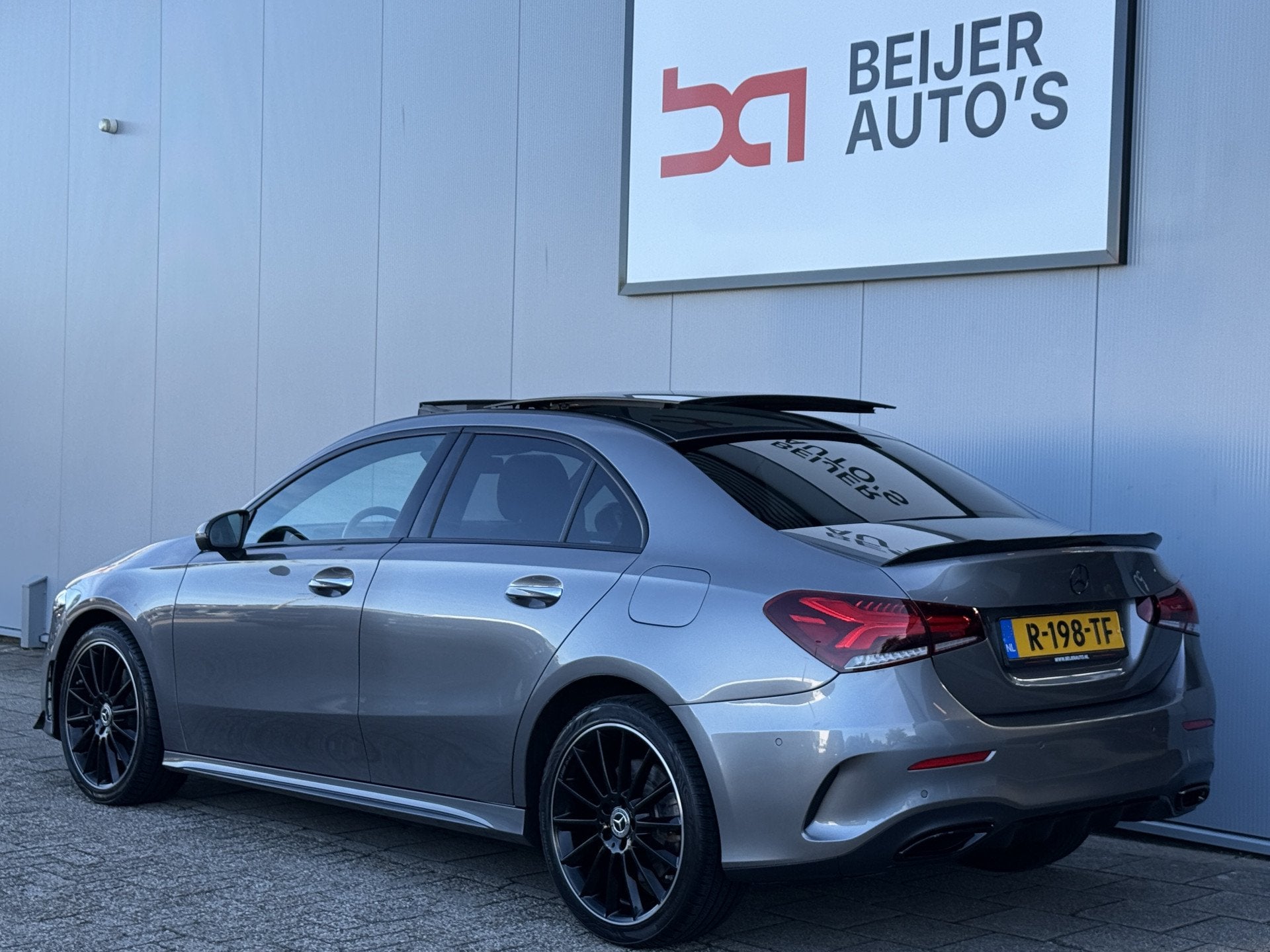 Mercedes-Benz A-Klasse 250 e Premium Plus Automaat AMG-Pakke, Dealer onderhouden, Gebruikt, Euro 6, 4 cilinders