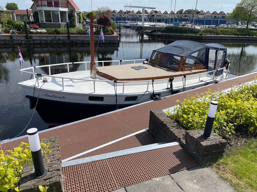 Bakdekker  Vetus 4 cilinder 40 PK met boegschroef en comfort, Watersport en Boten, Ophalen of Verzenden, Gebruikt, Boegschroef