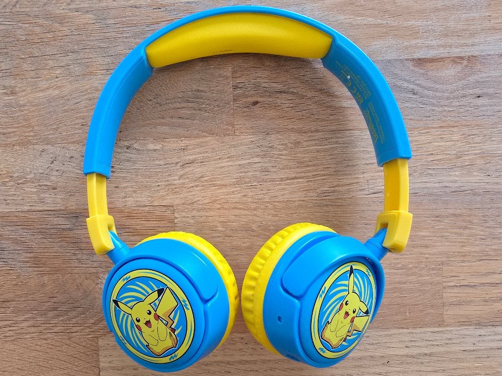 OTL Pokémon Pikachu Bluetooth kinder koptelefoon, Overige merken, Ophalen of Verzenden, Zo goed als nieuw, Draadloos