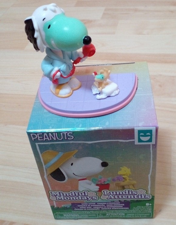 PEANUTS Snoopy Mindful Mondays BEAUTY Spa dag met Woodstock, Verzamelen, Stripfiguren, Ophalen of Verzenden, Snoopy, Nieuw, Beeldje of Figuurtje