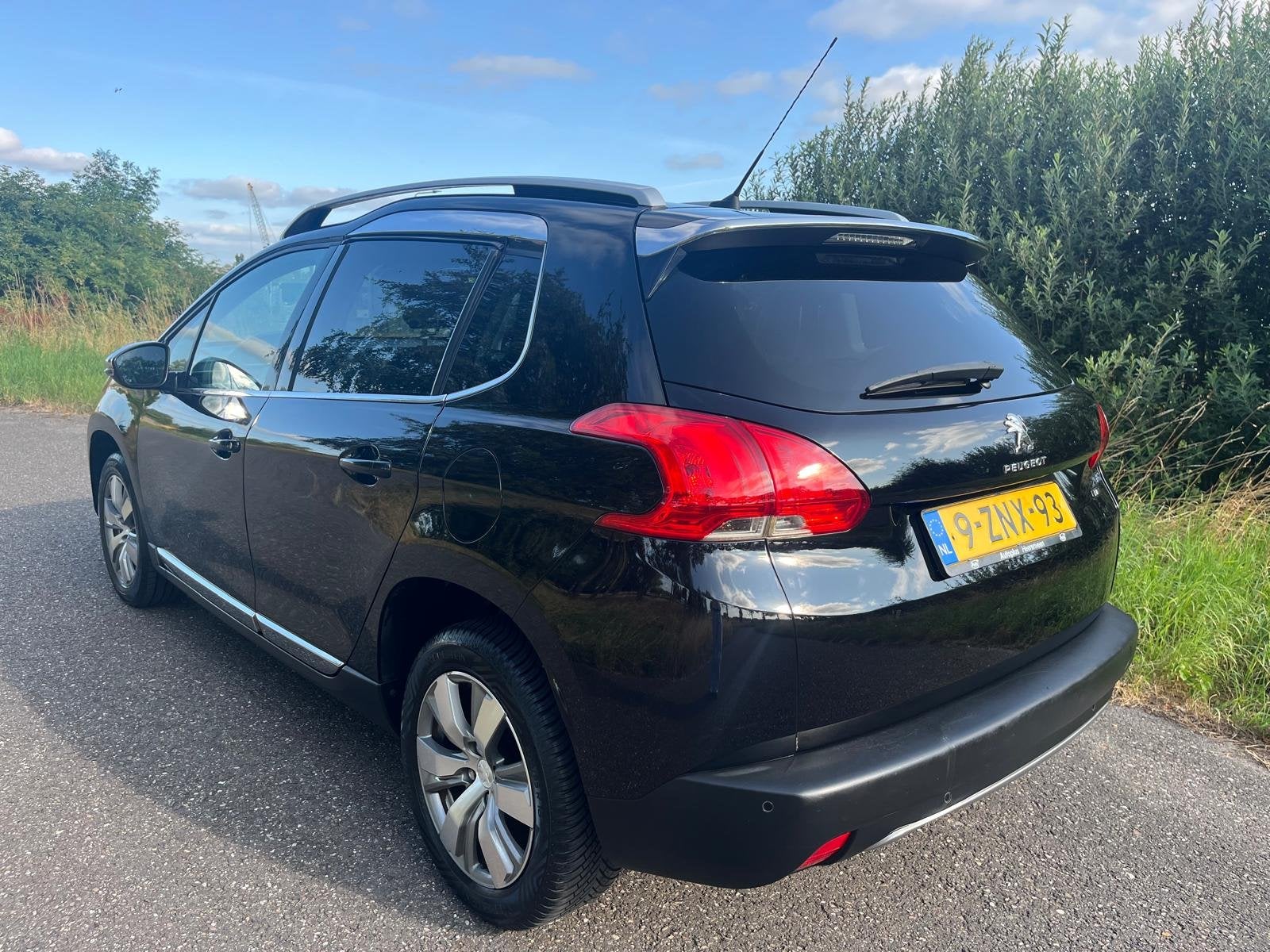 Peugeot 2008 1.2 PureTech Allure (bj 2015, automaat), Auto's, Peugeot, 450 kg, Euro 6, 1199 cc, 82 pk