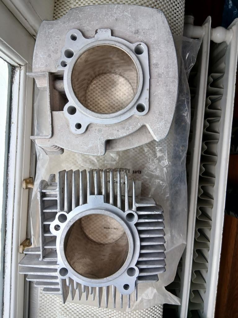 Ducati 600 Pantah cilinders nieuw ongebruikt 80mm boring, Motoren, Ophalen of Verzenden, Nieuw