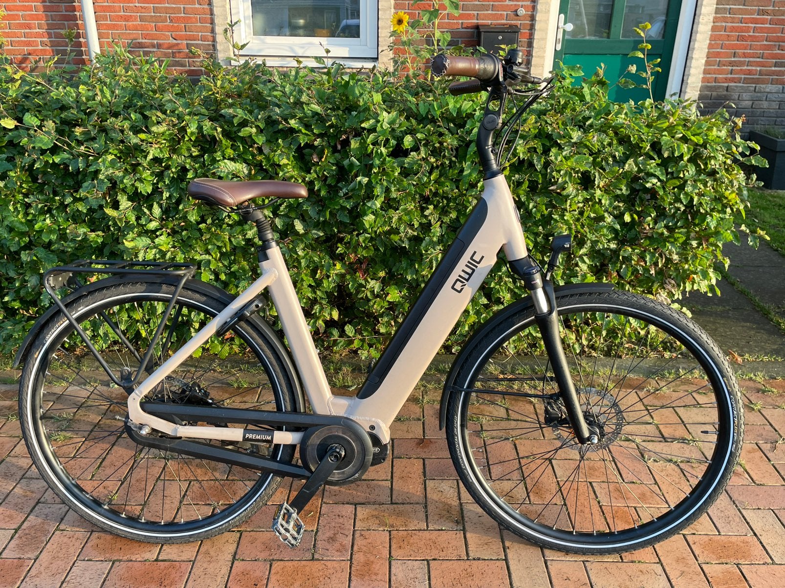 Qwic MN7+ Premium, elektrische fiets, middenmotor, 51 tot 55 cm, Ophalen, Zo goed als nieuw