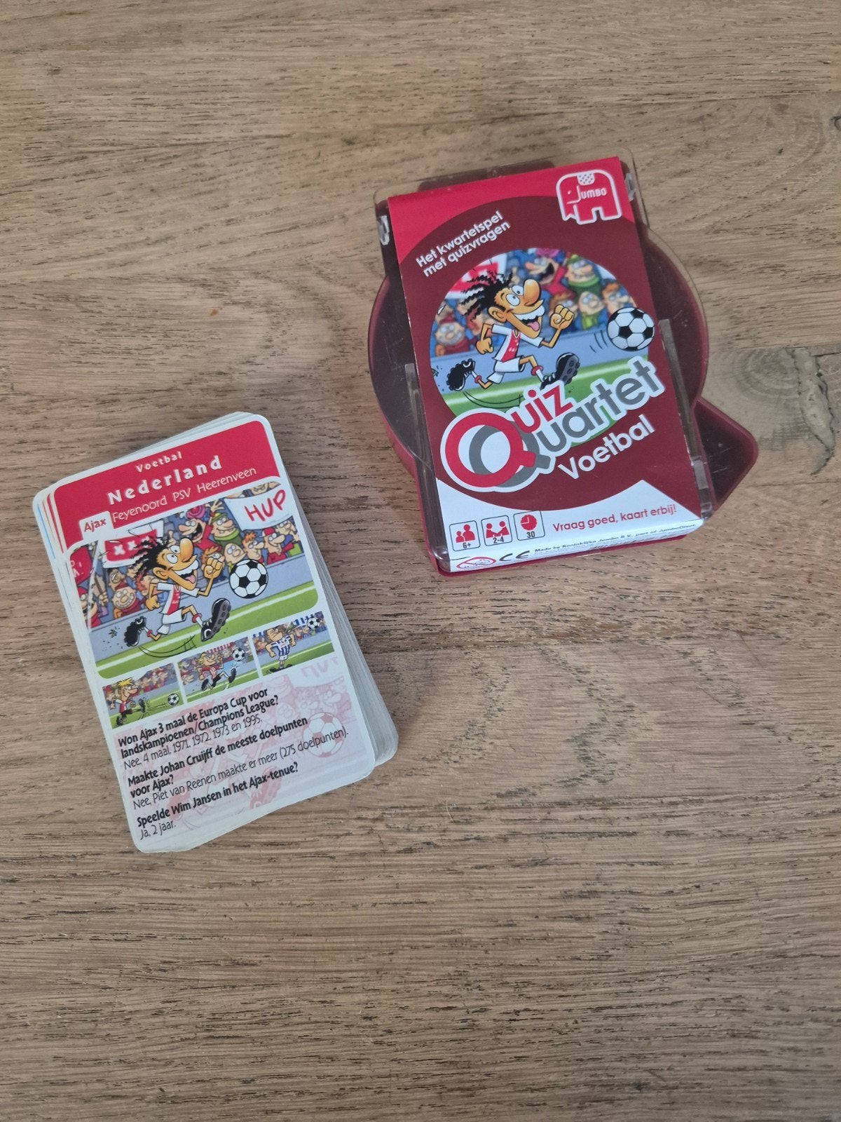 Jumbo Quiz Kwartet Voetbal: Het kwartetspel met quizvragen, Hobby en Vrije tijd, Gezelschapsspellen | Kaartspellen, Gebruikt, Drie of vier spelers