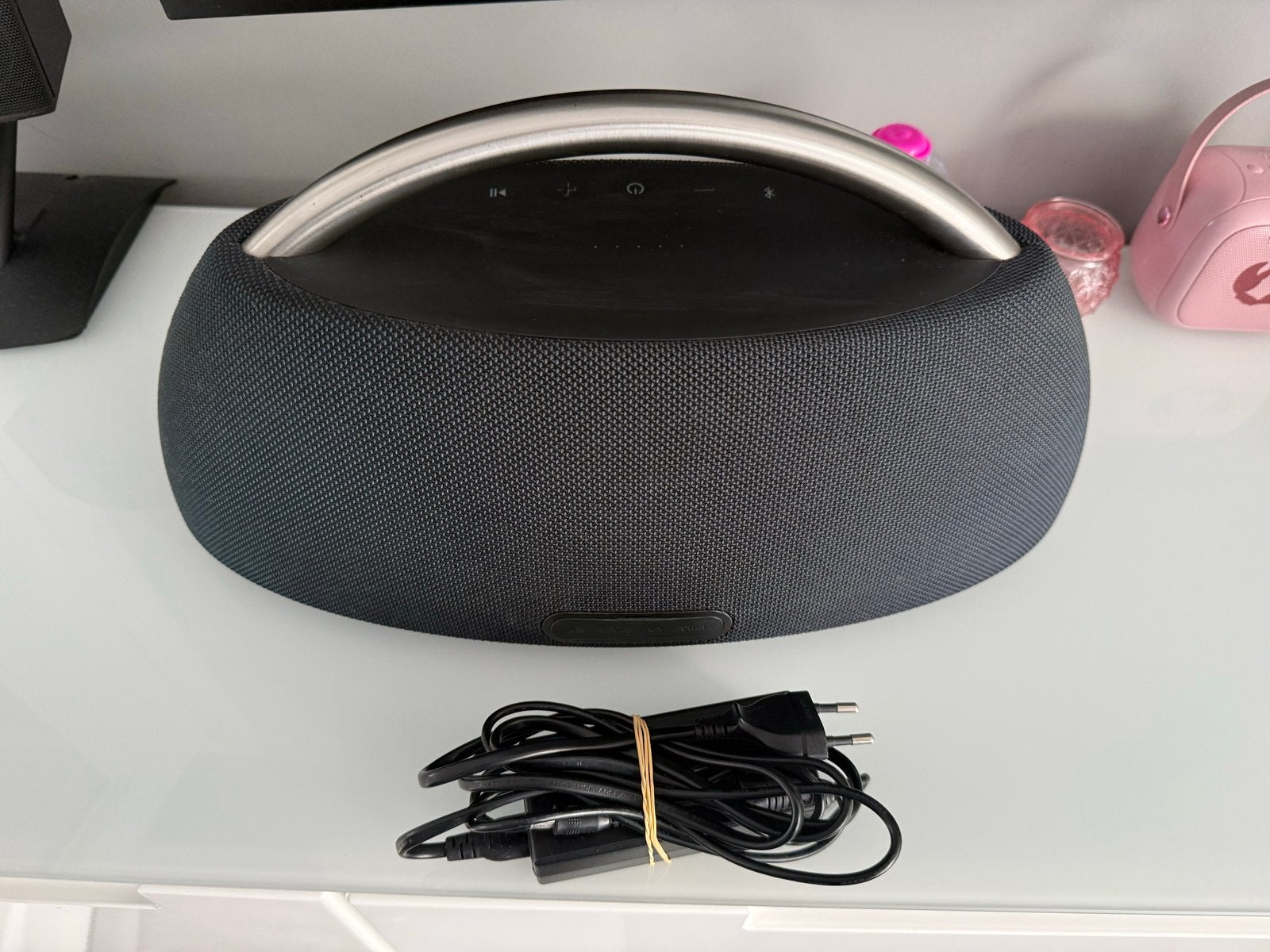 Foto 18 van 3 STUKS! Harman Kardon Go + Play Draagbare Bluetooth Speaker