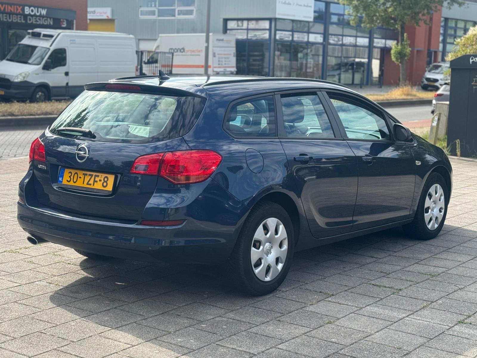 Opel Astra Sports Tourer 1.4-airco/apk 08-2027/2eigenaar/Nav, Auto's, Opel, Voorwielaandrijving, Euro 5, Gebruikt, 4 cilinders