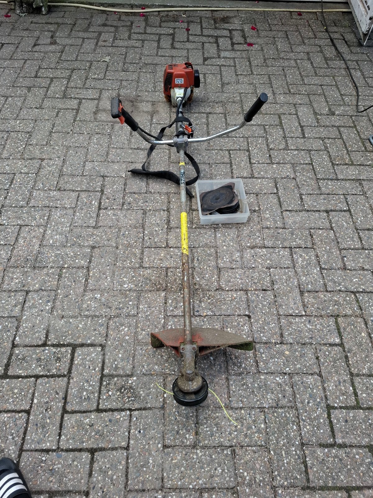 Stihl bosmaaier, Ophalen, Gebruikt, Benzine