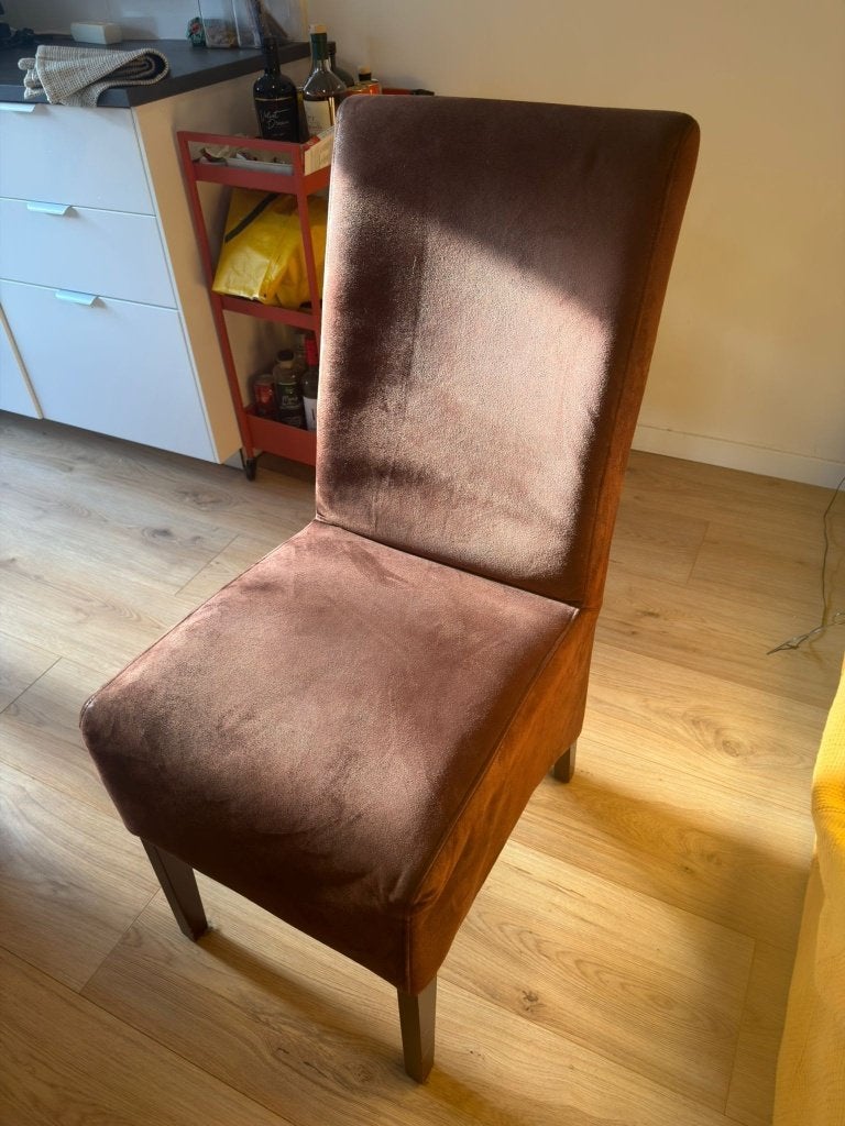 Stoelen (eventueel met tafel), Ophalen, Bruin, Zo goed als nieuw, Stof