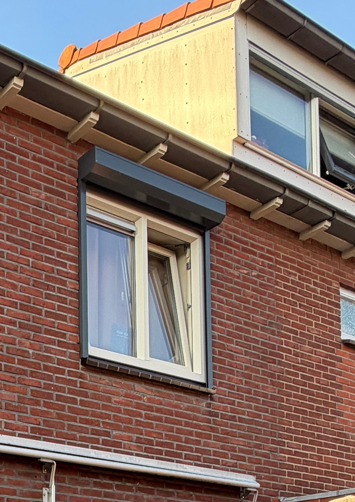 2 rolluiken met Somfy rs100 Io, Doe-het-zelf en Verbouw, Rolluiken, Ophalen, Zo goed als nieuw, Overige kleuren, Minder dan 100 cm