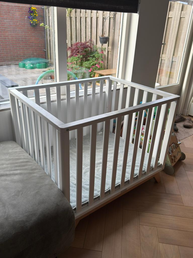 Bopita Box Wit - Zo goed als nieuw, Kinderen en Baby's, Boxen, Ophalen, Zo goed als nieuw, Vierkant, In hoogte verstelbaar