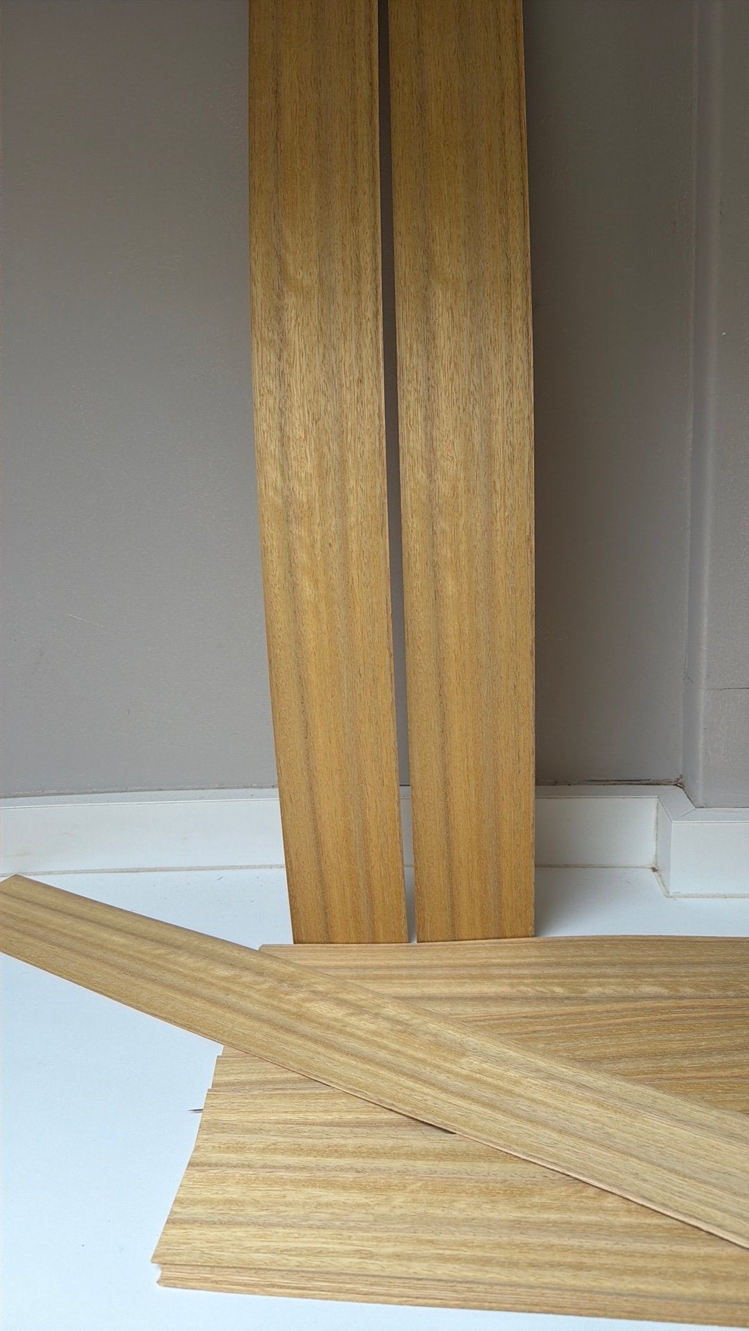 Iroko fineer 92x10cm 10 vellen voor €6,50, Almelo, Nieuw, Fineer, Info