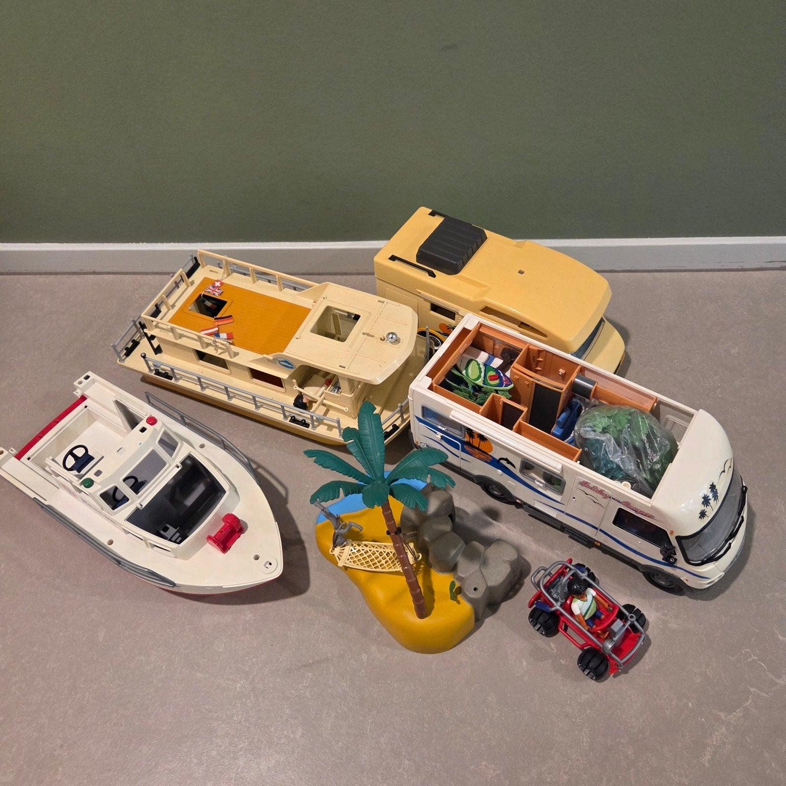 Playmobil campers, boot en eiland - diverse sets, Kinderen en Baby's, Ophalen, Gebruikt, Complete set, Voertuig