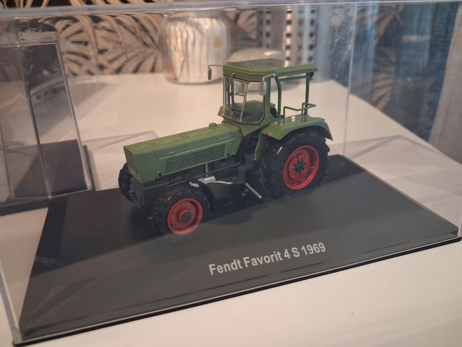 Fendt favorit 4s bj1969 schaal 1:43, Ophalen of Verzenden, Nieuw, Tractor of Landbouw, Overige merken