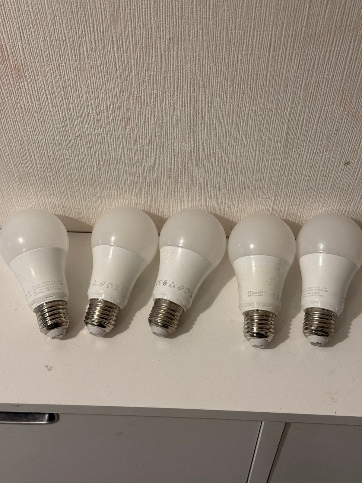 5x IKEA TRÅDFRI Smart LED Lamp E27 - Kleur en Wit Instelbaar, Huis en Inrichting, Ophalen, Gebruikt, Meerkleurig, 60 watt of meer