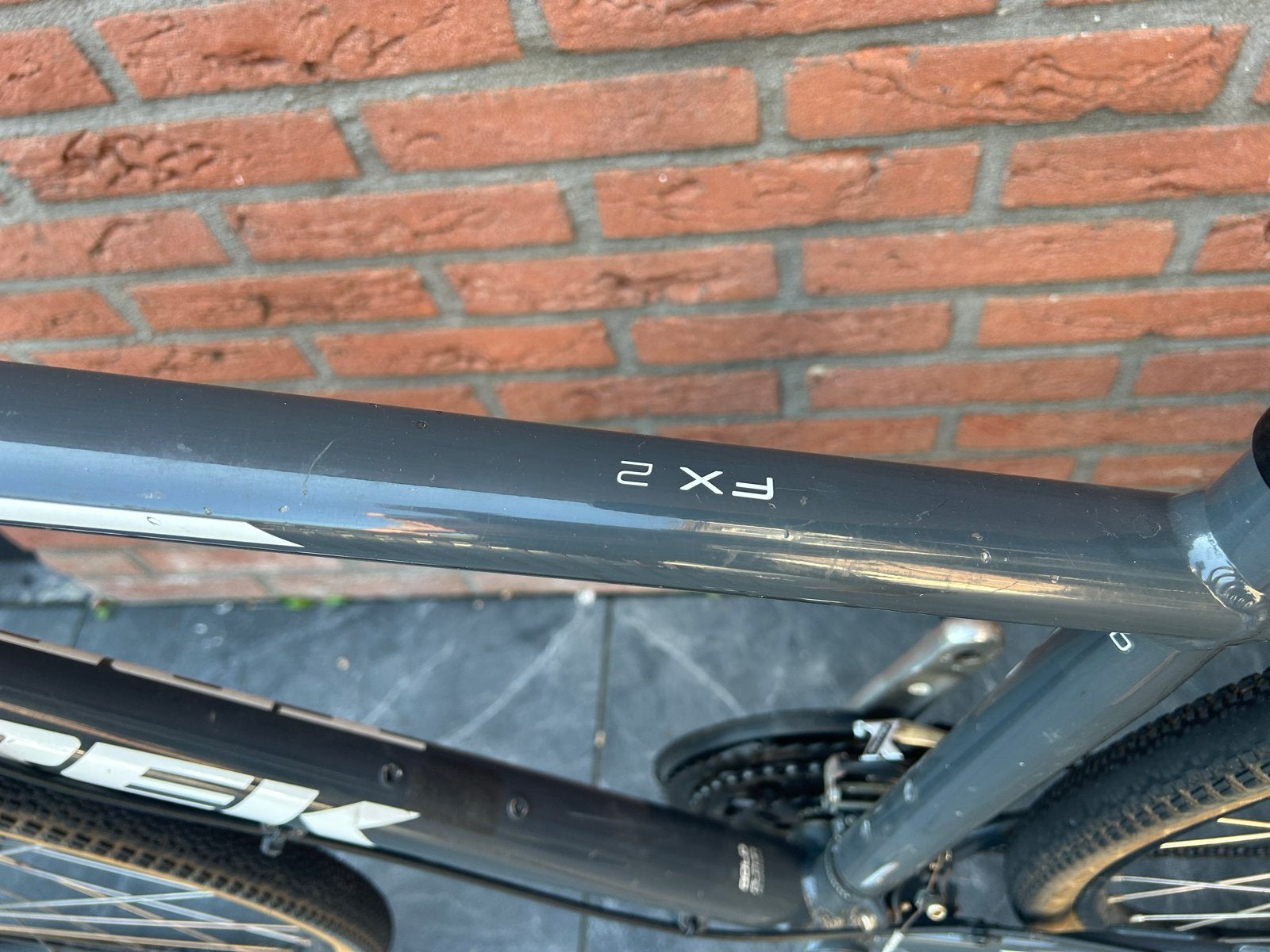 Foto 3 van Trek FX 2 Hybride Fiets - City/MTB