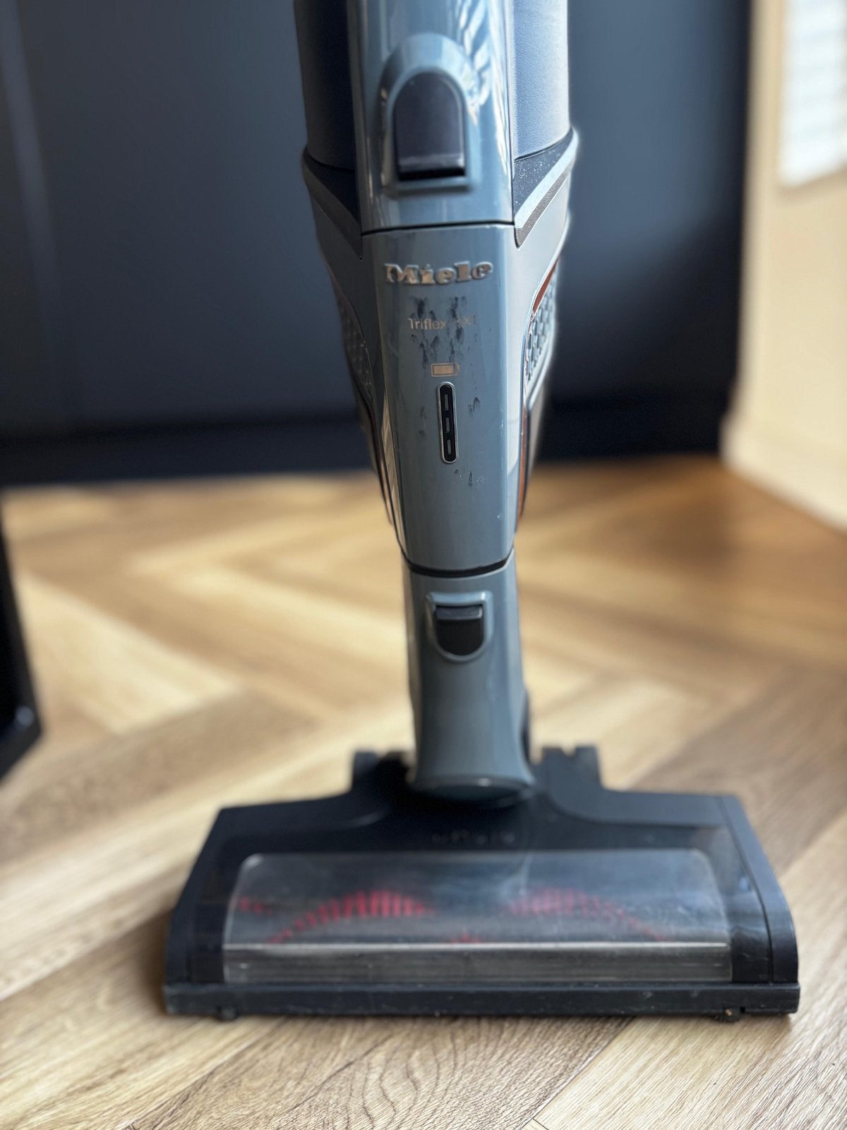 Steelstofzuiger Miele Triflex HX1 met accu, Ophalen of Verzenden, Gebruikt