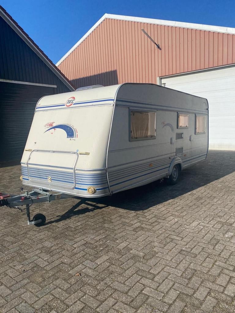 Tec Travelking 555 enkele bedden airco en mover, Caravans en Kamperen, Caravans, T.E.C., Rondzit, Bedrijf, 5 tot 6 meter
