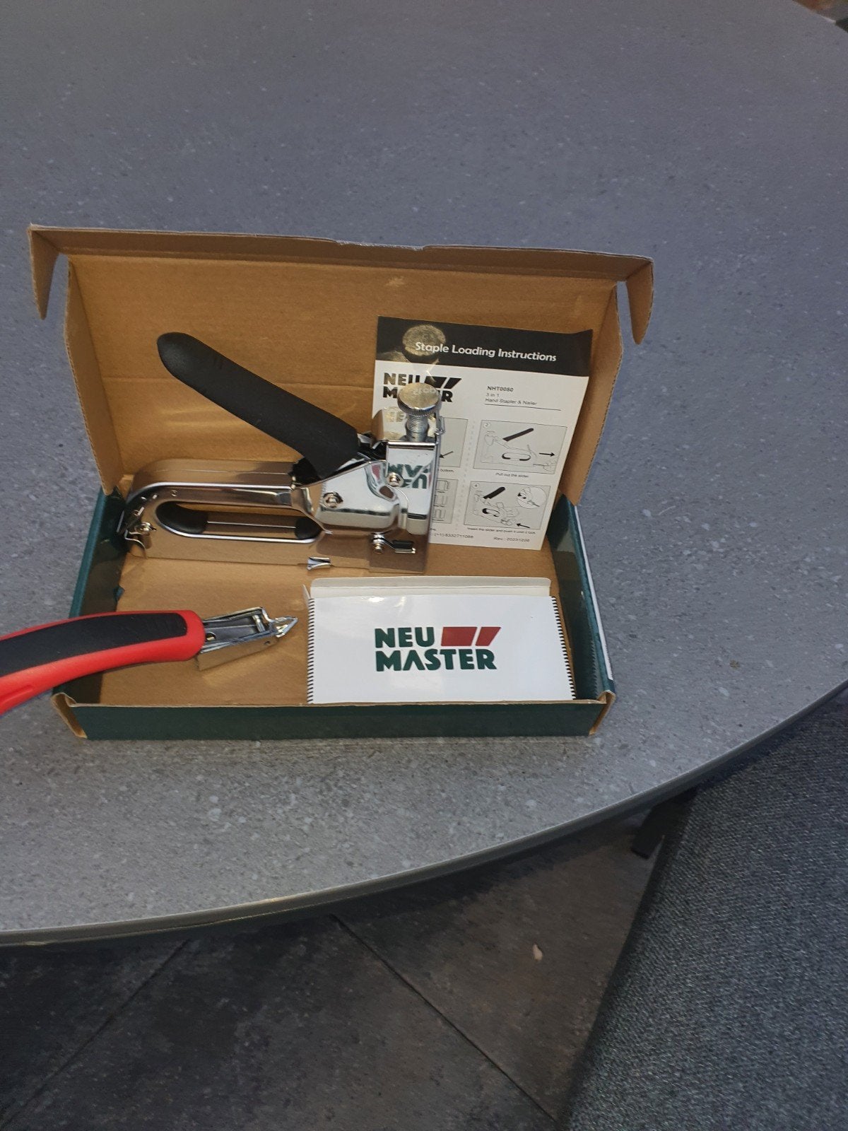 Nieuwe NEU MASTER nietmachine met nietjes en verwijderaar, Ophalen of Verzenden