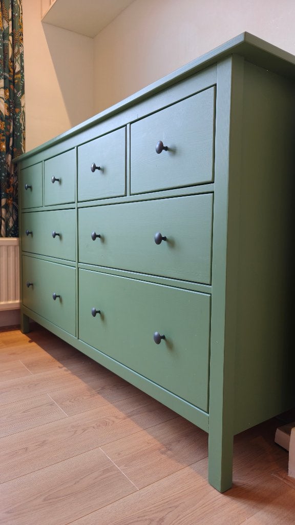 Grote Hemnes ladekast, massief hout, met 8 lades, Huis en Inrichting, Ophalen, Gebruikt, 5 laden of meer, 150 tot 200 cm