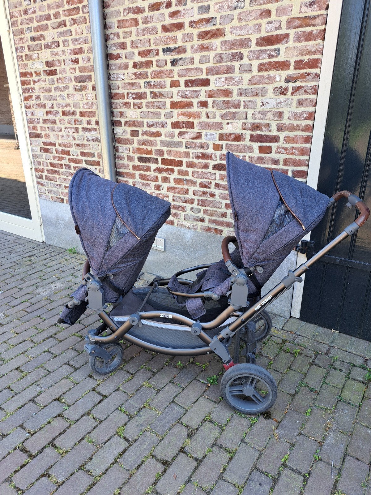 ABC Design Zoom Duowagen - Ideaal voor tweelingen/broertjes, Kinderen en Baby's, Kinderwagens en Combinaties, Gebruikt, Verstelbare duwstang