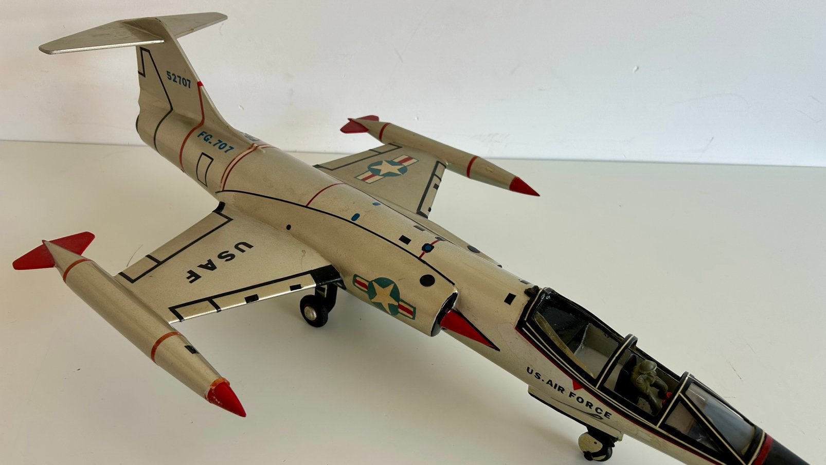 Grote metalen Lockheed F-104 Starfighter 1:20 ca. 85 cm lang, Ophalen