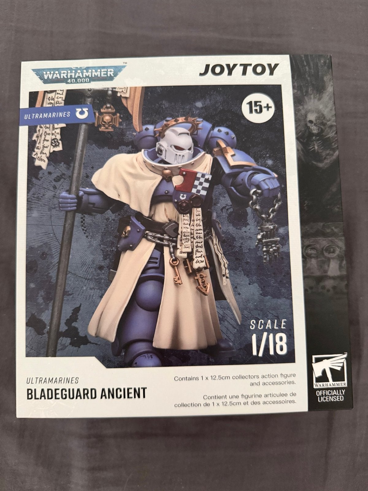 JOYTOY Warhammer 40K Ultramarines Bladeguard Ancient Figuur, Ophalen of Verzenden, Zo goed als nieuw