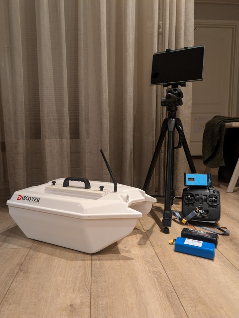 Berns Discover voerboot+Raymarine Dragonfly 5 pro en gps, Watersport en Boten, Ophalen of Verzenden, Overige typen