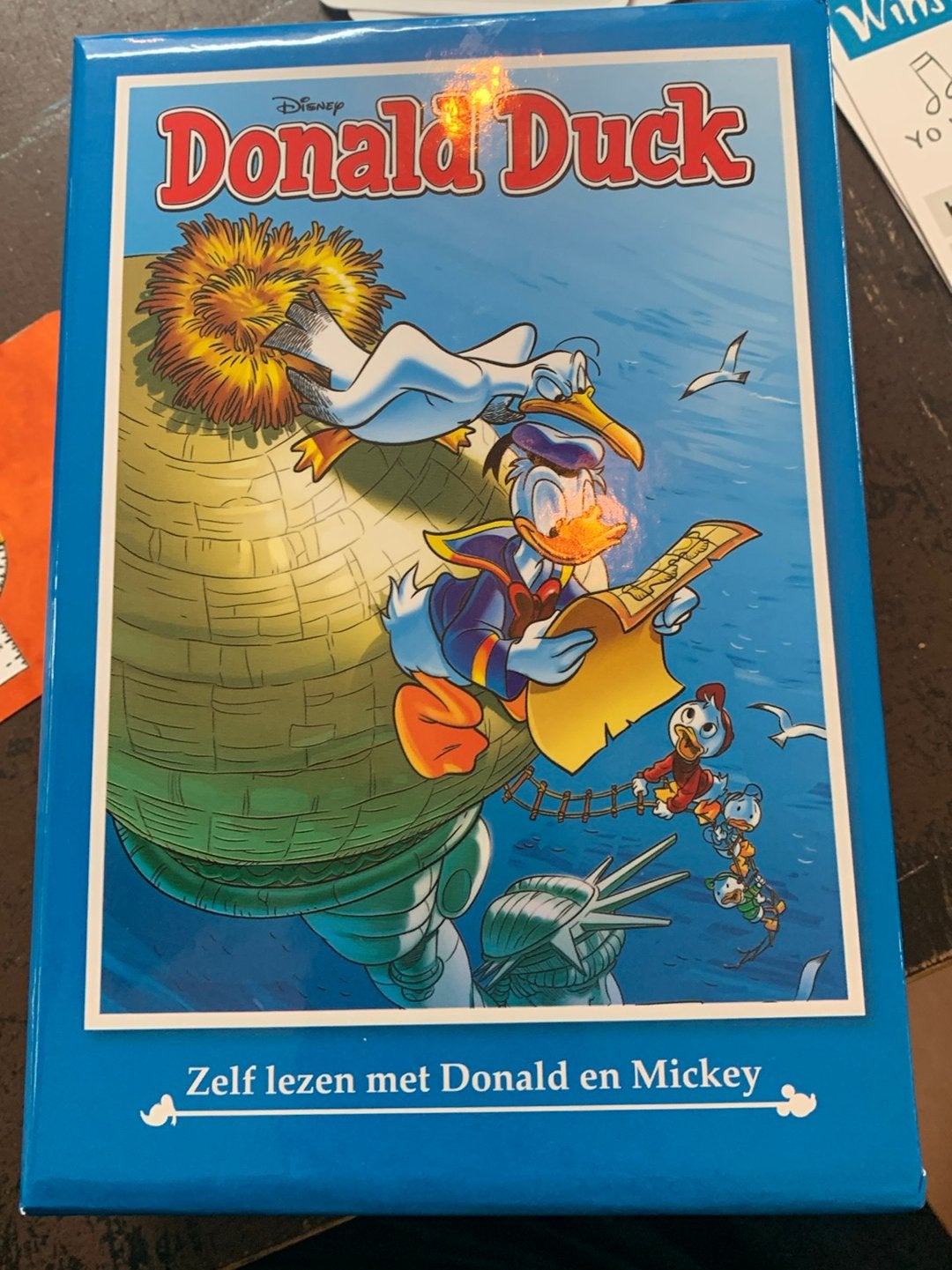 Donald Duck boekjes 6 stuks in doos, Meerdere stripboeken, Ophalen, Zo goed als nieuw