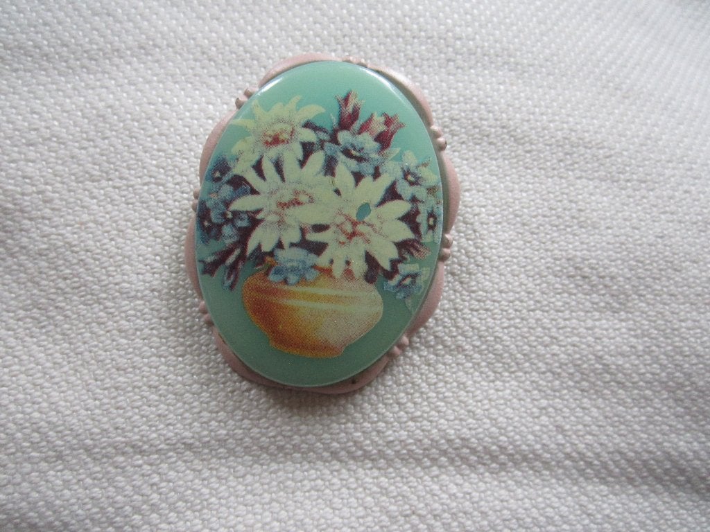 65.  Aparte oude broche, W. Germany, Ophalen, Overige materialen, Broche