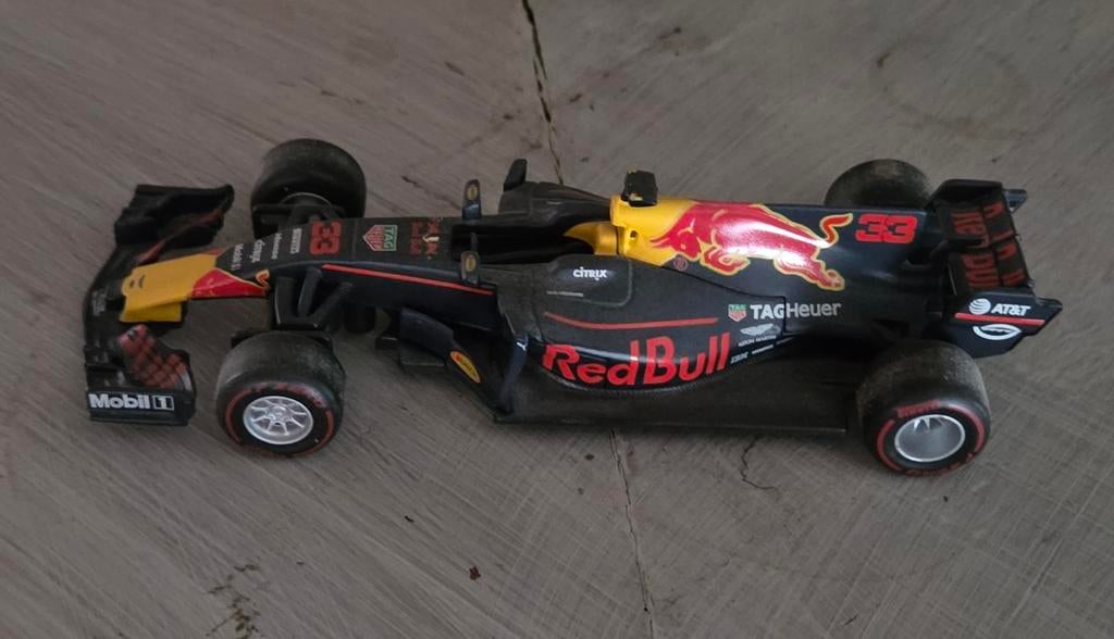 Red Bull max Verstappen miniatuur 1:43, Ophalen of Verzenden, Zo goed als nieuw, Auto, Overige merken