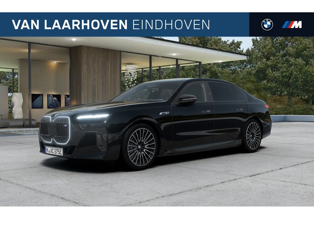 BMW 7 Serie M760e xDrive Automaat / Panoramadak Sky Lounge /, Auto's, BMW, Automaat, Zwart, Zwart, Leder