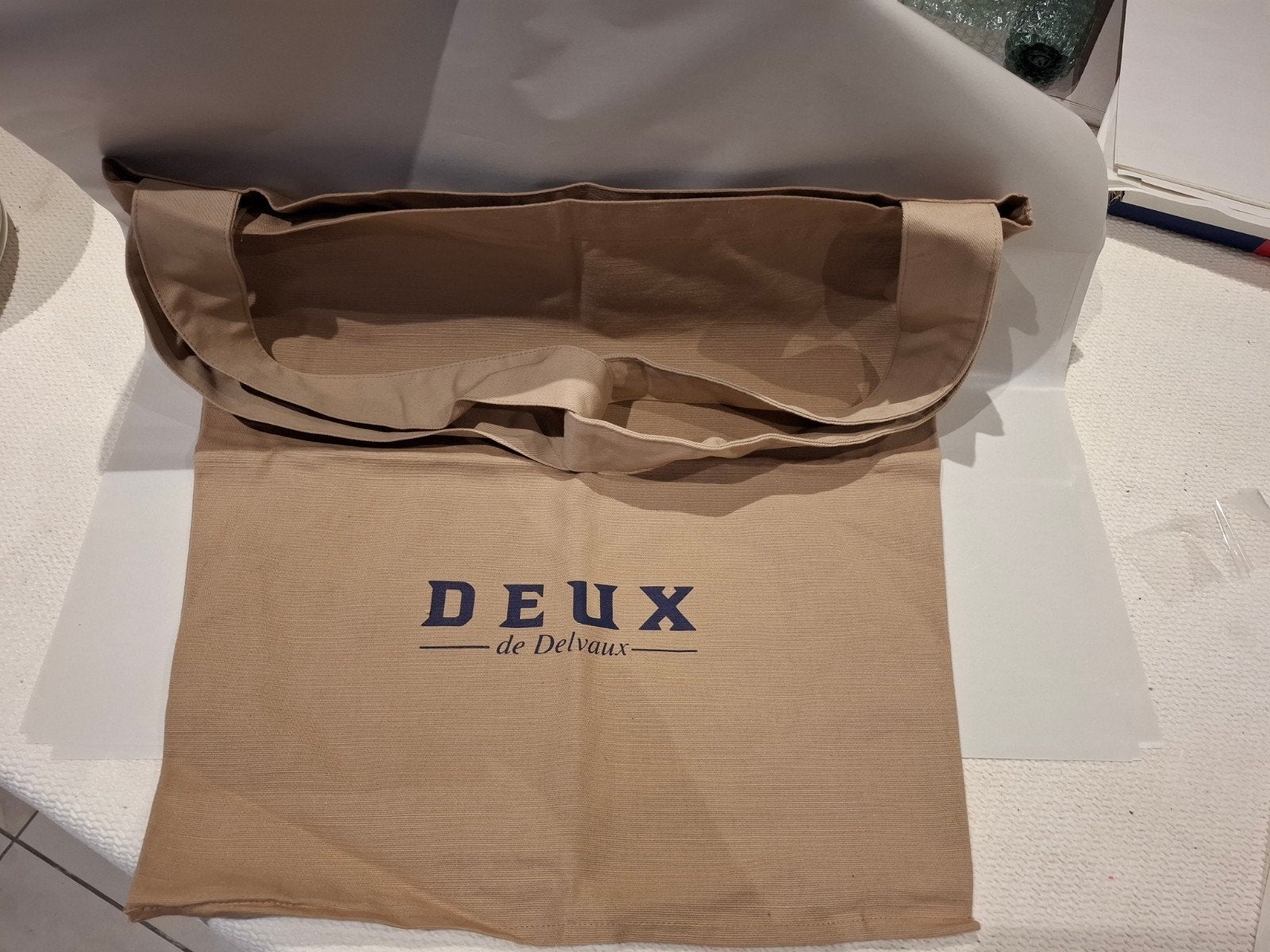 Delvaux stofzak / dustbag, Sieraden, Tassen en Uiterlijk, Tassen | Damestassen, Ophalen of Verzenden, Nieuw, Beige, Overige typen