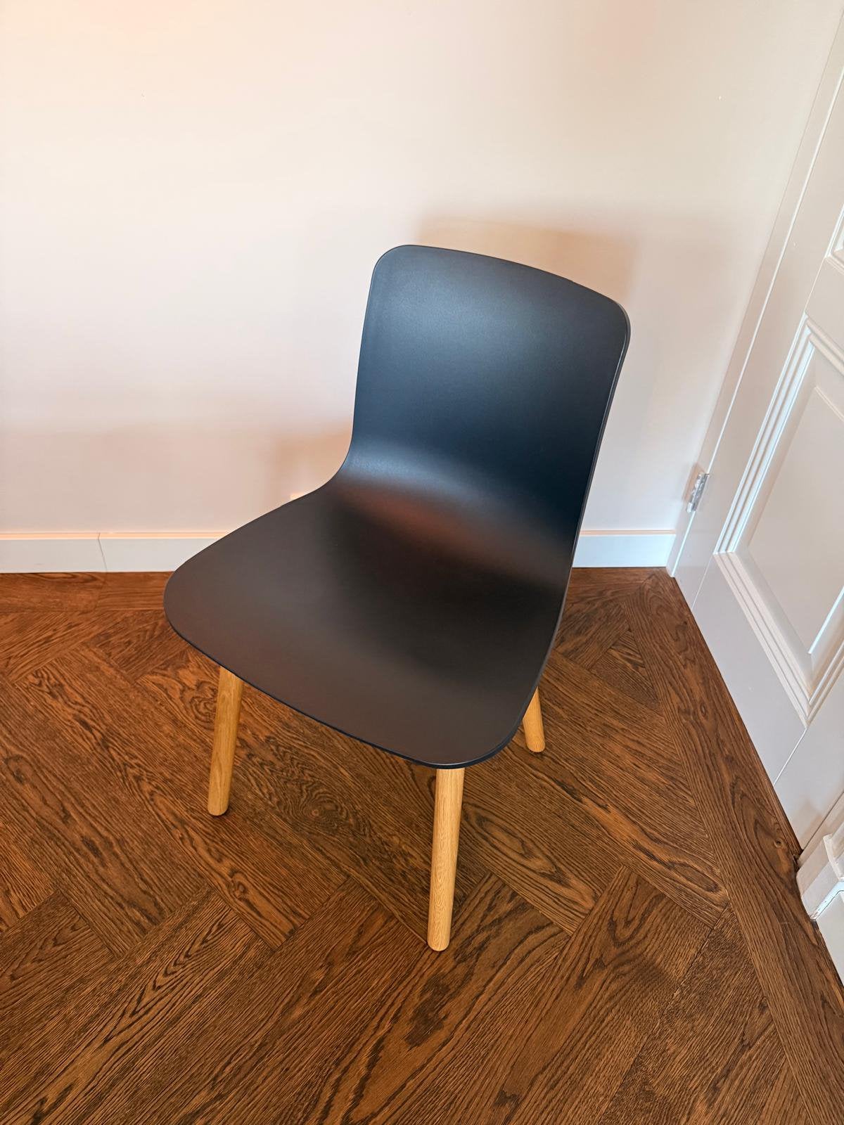 8 Vitra eettafelstoelen, Ophalen, Kunststof, Scandi, Zwart