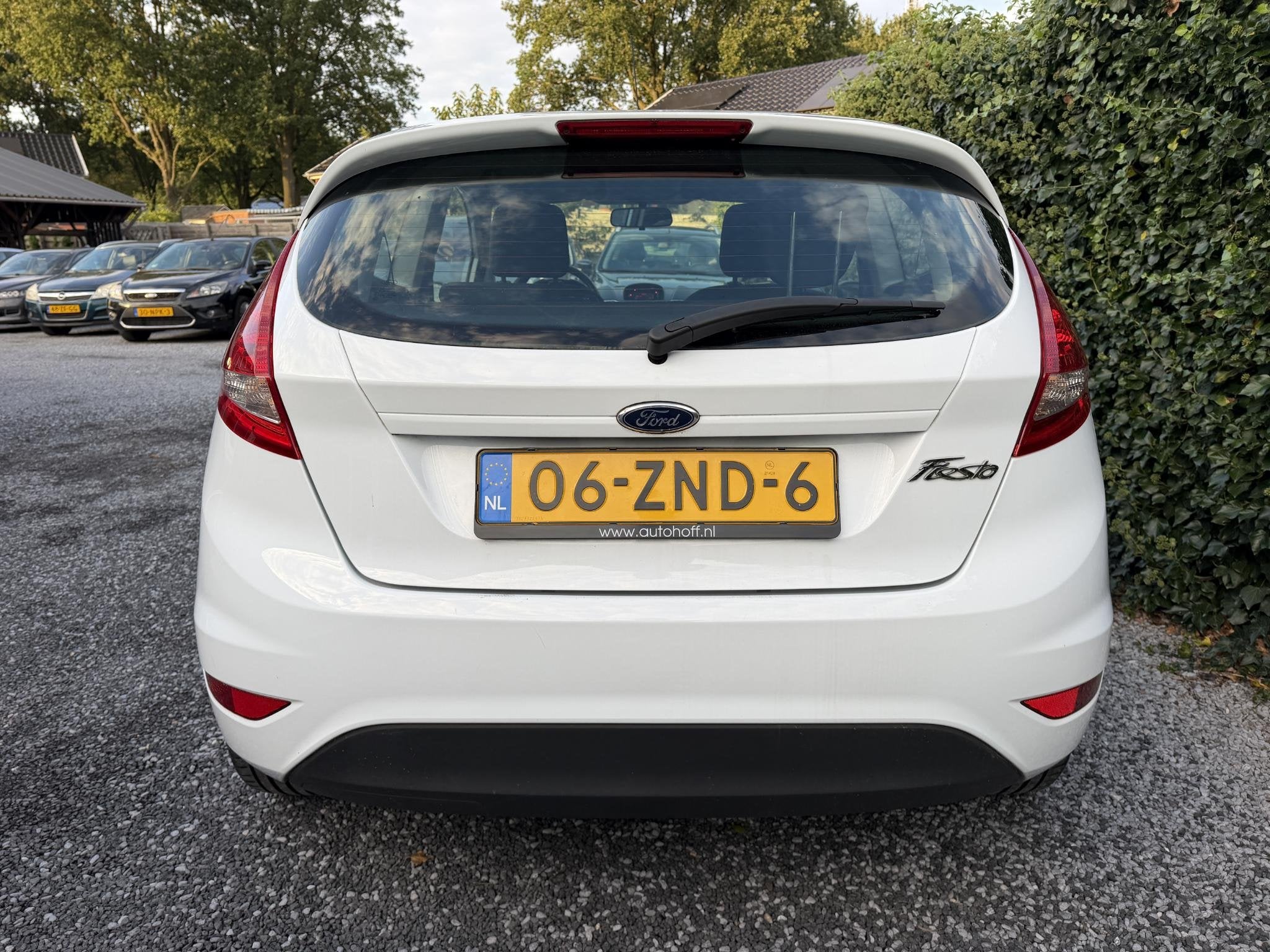 Foto 8 van Ford Fiesta 1.25 Champion | Airco | Elekt. Ramen | Radio / C