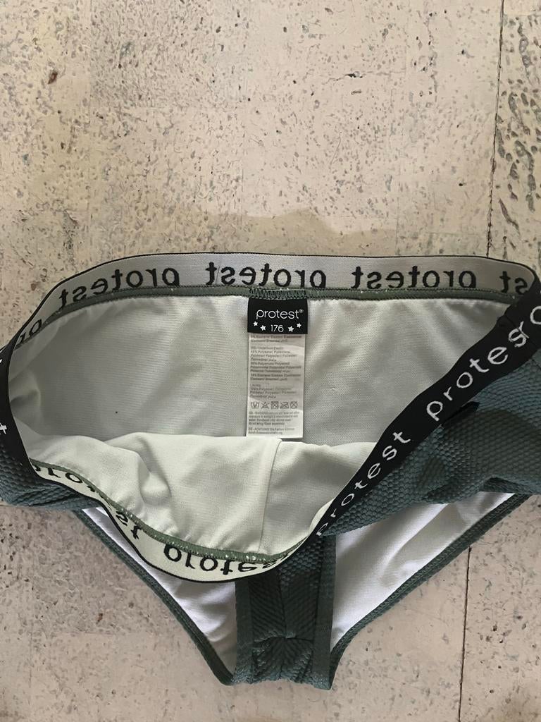 Protest bikini maat 176, short maat 164, Ophalen of Verzenden, Zo goed als nieuw, Groen, Zwembroek of Short