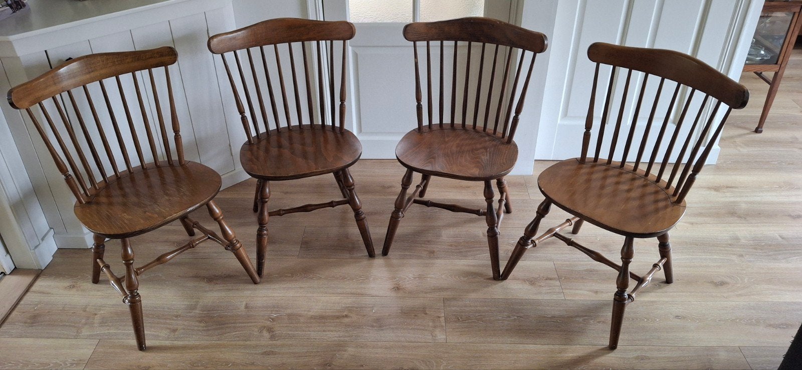 4 Houten eetkamerstoelen (windsor, vintage), Ophalen
