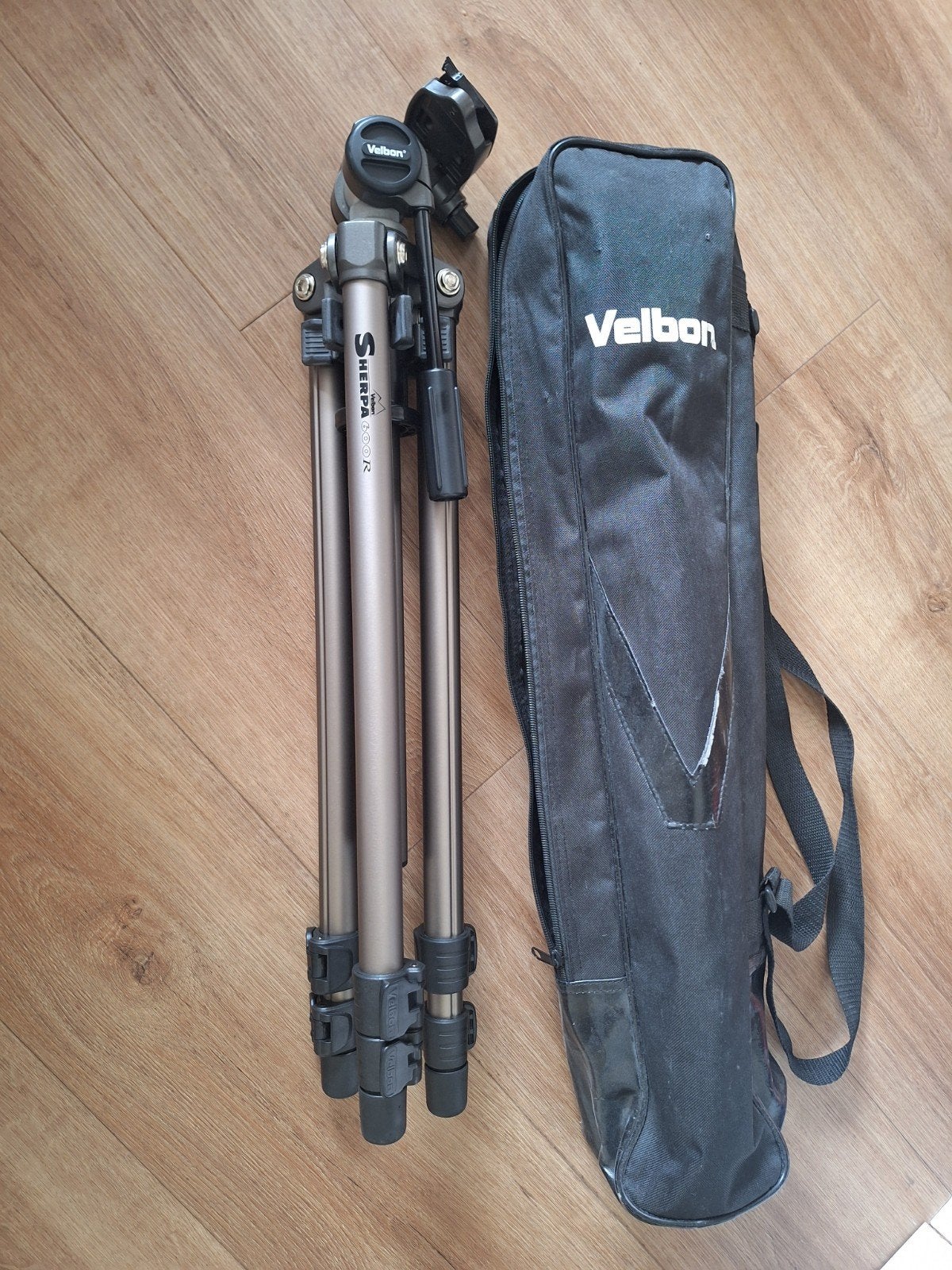 Velbon Sherpa 200R Statief met Balhoofd en Draagtas, Zo goed als nieuw, 150 tot 175 cm, Met balhoofd, Ophalen of Verzenden