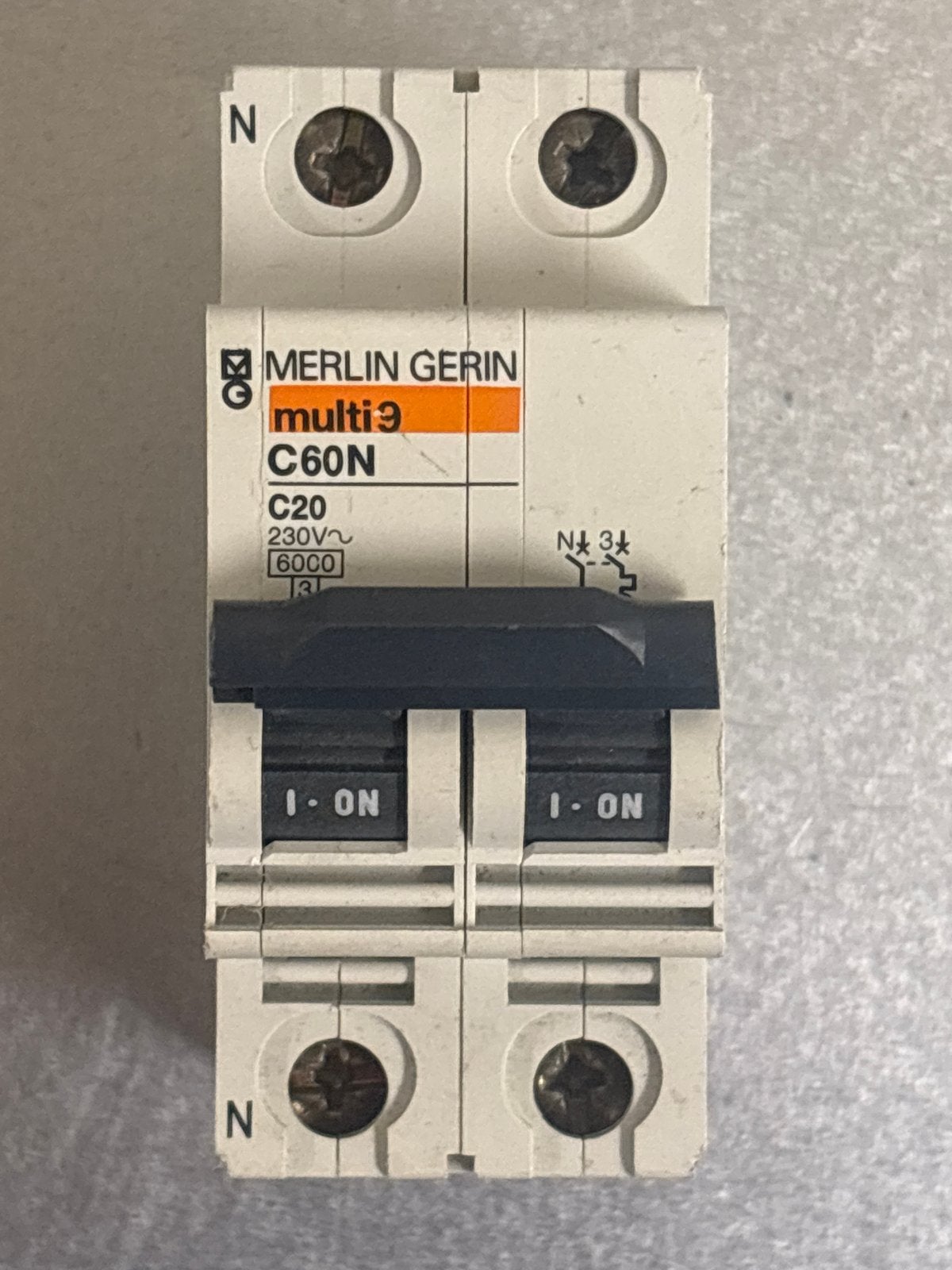 Merlin Gerin Multi 9 C60N C20 230V~ Stroomonderbreker, Ophalen of Verzenden, Gebruikt, Schakelaar