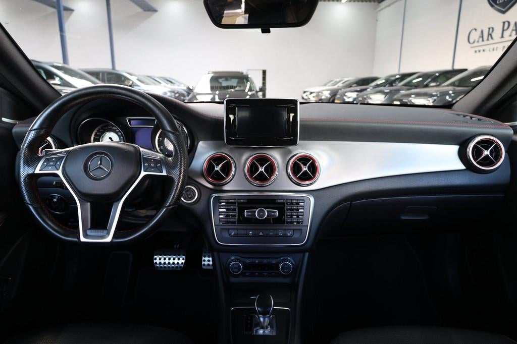 Mercedes-Benz GLA-klasse AMG 45 4MATIC Edition 1 MATT/LED/LE, Auto's, Mercedes-Benz, Gebruikt, Euro 6, 4 cilinders, Leder
