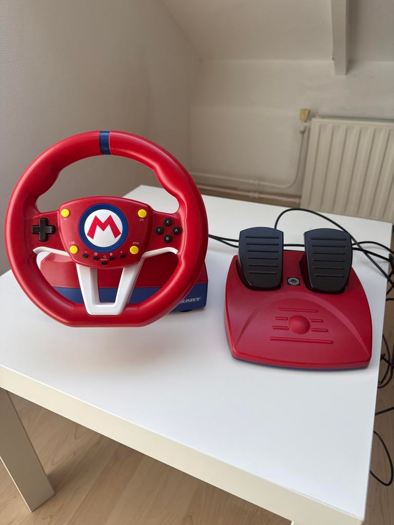 Hori Mario Kart Racestuur en Pedalen voor Nintendo Switch, Racestuur, Nintendo, Ophalen of Verzenden, Zo goed als nieuw
