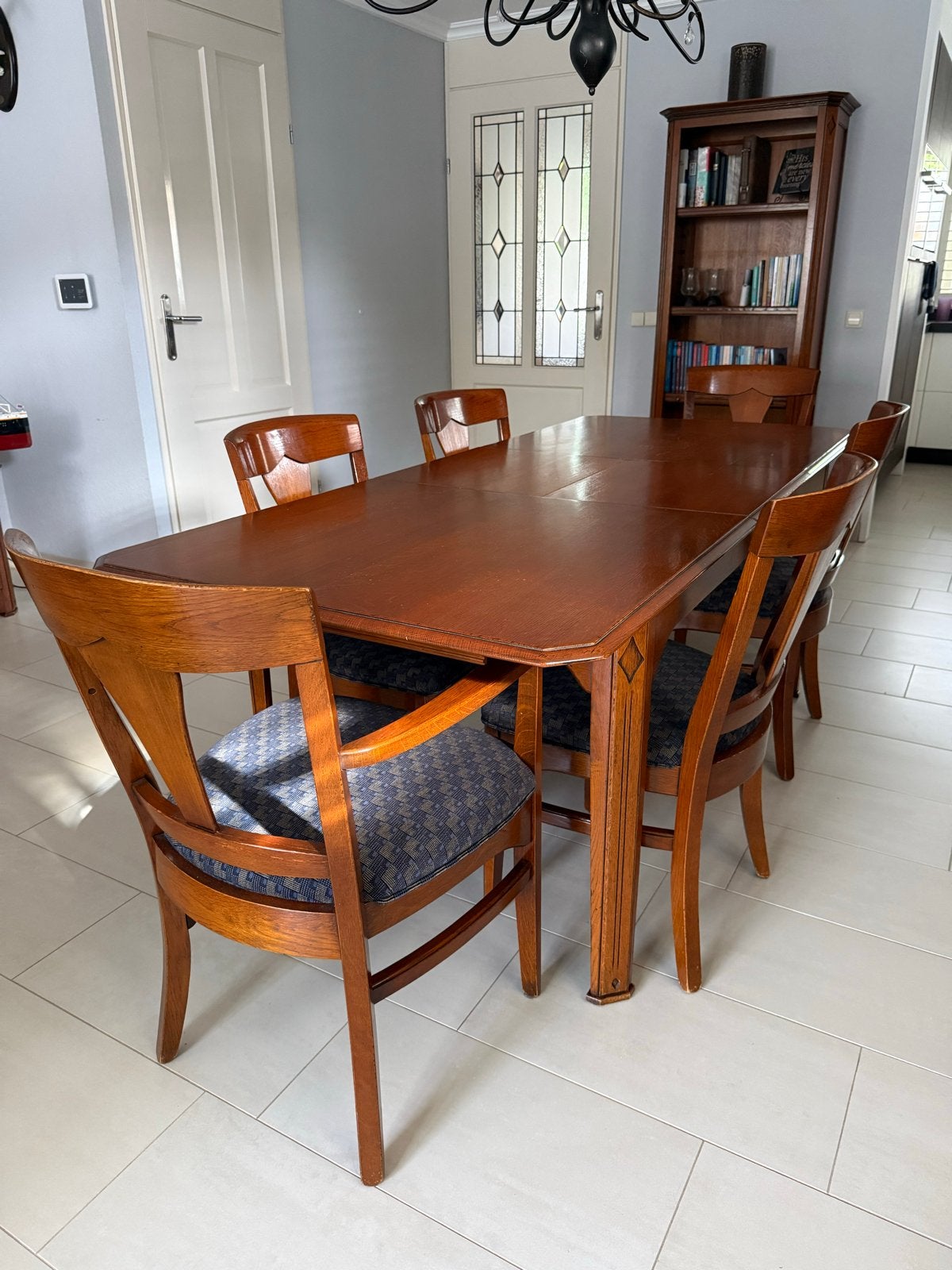 Kersen eiken eettafel uittrekbaar met 6 stoelen Konstanz, Ophalen, Gebruikt, Eikenhout, Vijf personen of meer