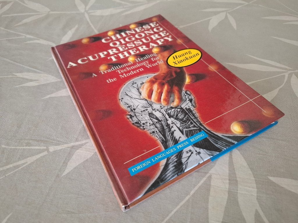 CHINESE QIGONG ACUPRESSURE Therapy - Huang Xiaokuan, Achtergrond en Informatie, Ophalen of Verzenden, Zo goed als nieuw, Huang Xiaokuan