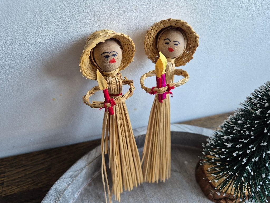 2 vintage kerst meisjes met kaars en hoed, *, Gebruikt, *, Ophalen of Verzenden