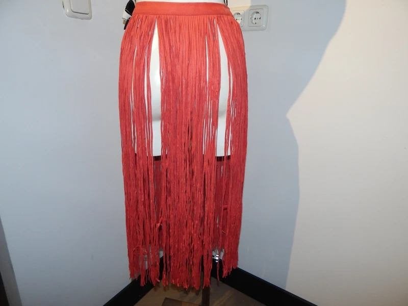 Elisabetta Franchi franje riem/ over rok suede achtige look, Zo goed als nieuw, Roze, Maat 36 (S), Onder de knie
